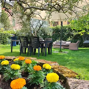 Halloween House A House Private Garden Amorino Appartement Bardolino